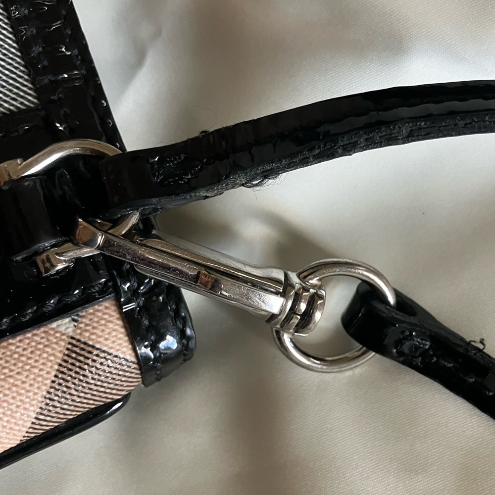 Burberry Wristlet - Picture 12 of 16